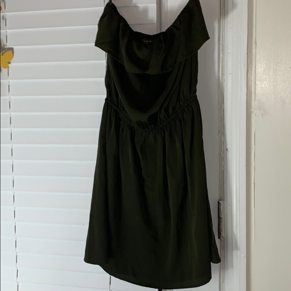 Lil green dress